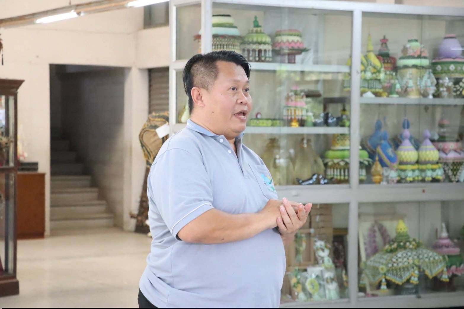 title - ผู้อำนวยการกลุ่มฝึกอบรมและการพัฒนาผลิตภัณฑ์ (ศพส.) ได้รับเชิญเป็นผู้บรรยายพิเศษ  ให้แก่ ข้าราชการใหม่ รุ่นที่ 10 หลักสูตร ต้นกล้าข้าราชการ ประจำปีงบประมาณ พ.ศ. 2569 ณ ห้องประชุมอาคาร 100 ปี ศูนย์ส่งเสริมและพัฒนาอาชีพเสริมนอกภาคการเกษตร